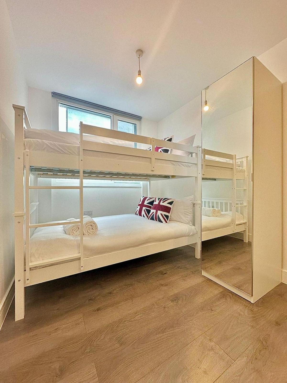264 Pentonville Road *